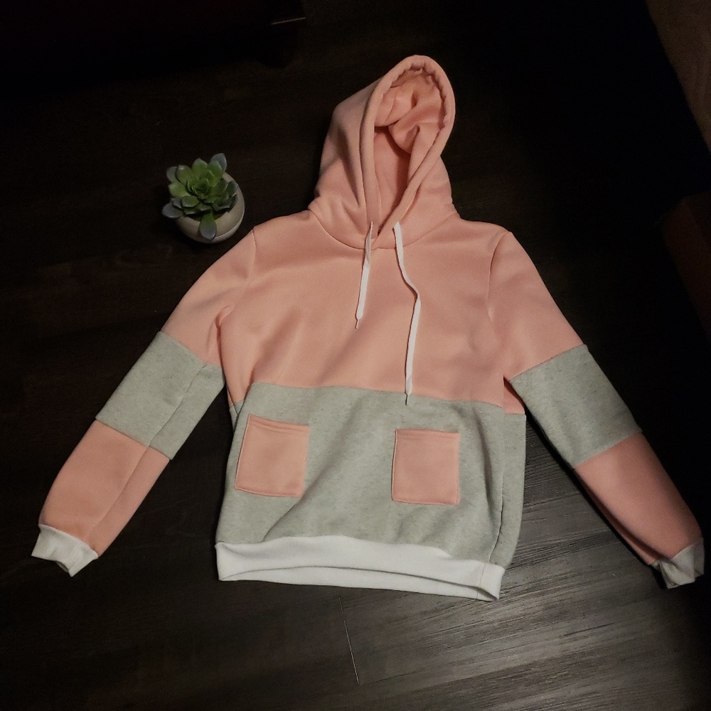Pink Hoodie 🦄